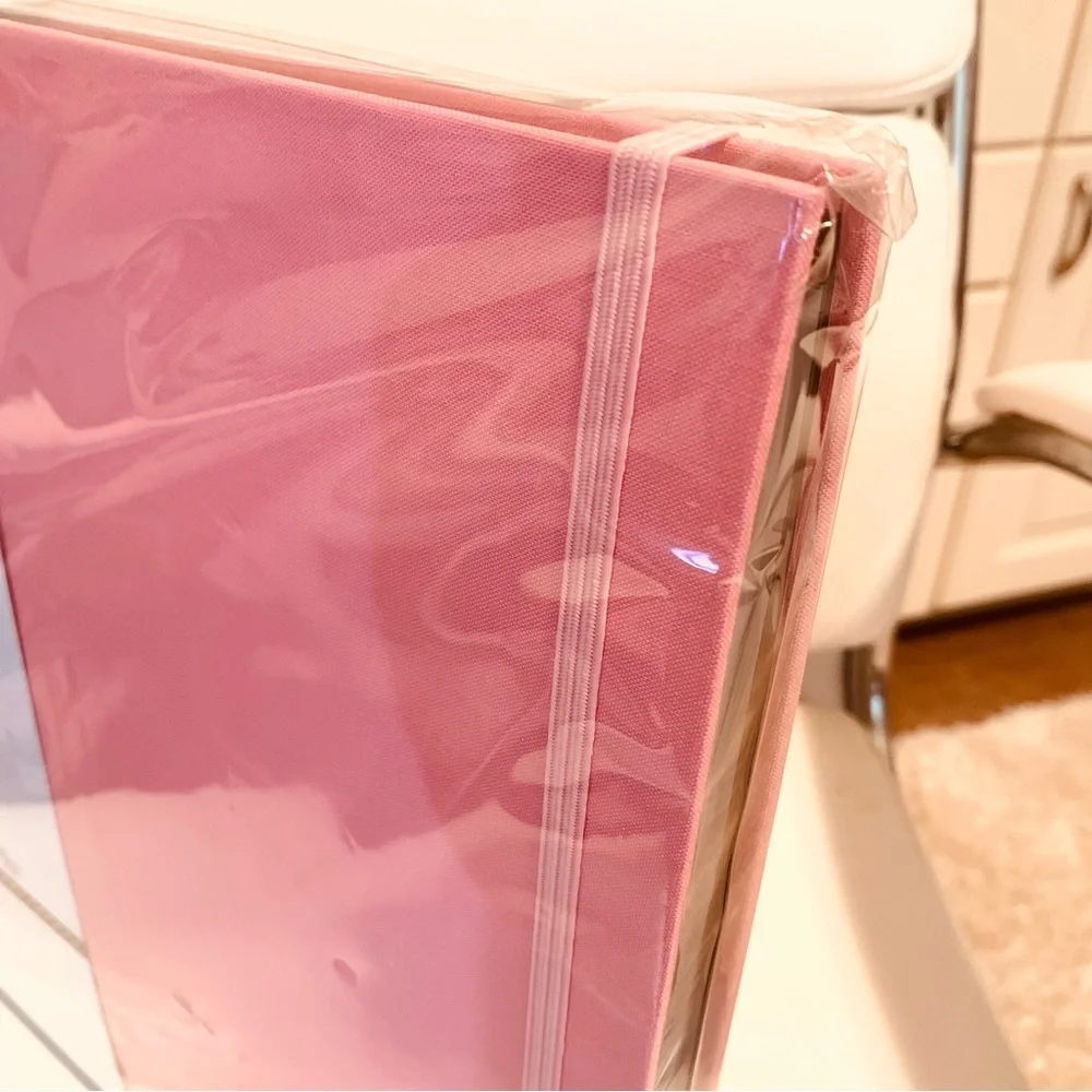 New Heidi Swapp 12x12” pink spiral scrapbooking album w/ page protectors HTF